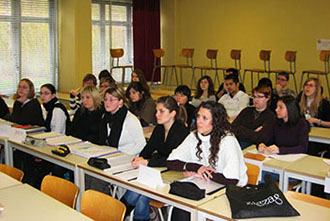 Bachelier assistante sociale